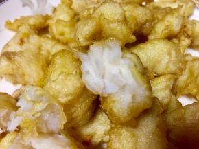 炸好的巴沙鱼外酥里嫩