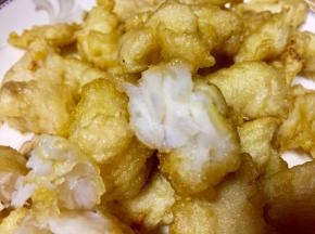 炸好的巴沙鱼外酥里嫩