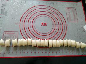 切成均等的小剂子