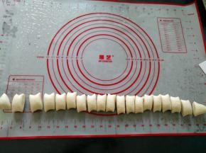 切成均等的小剂子