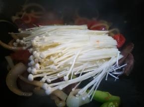 放入金针菇