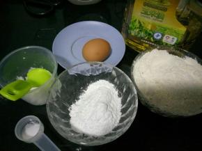 准备好所有材料
烤箱开始预热180度