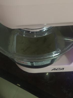 和面约10分钟，面要揉到有光泽