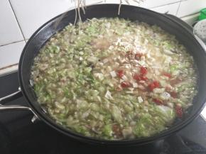加入豆腐和枸杞