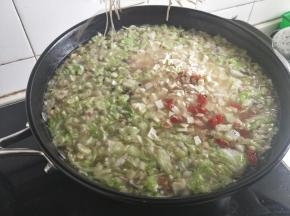 加入豆腐和枸杞
