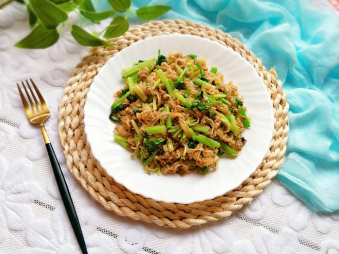芹菜炒扇贝边