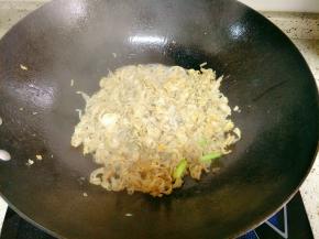 加几条羹清水焖一下，喜欢口感嚼劲的可以省略这一步