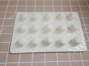 将每个剂子都搓圆