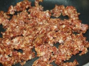 中火热锅，下肉末