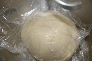 盖上保鲜膜静置30分钟