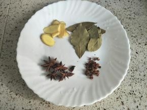备好其他配料
