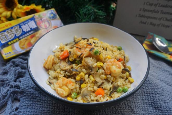 虾仁杂蔬咖喱炒饭