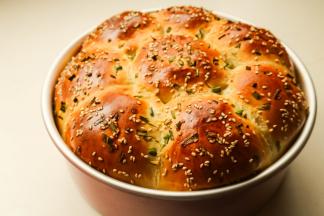 烤好的面包，马上拿出来。