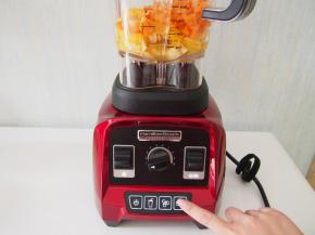 启动果汁程序，等待几十秒，一杯果汁就好啦