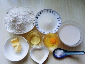 准备食材，并称重。