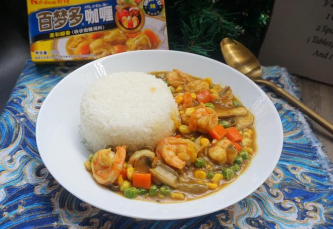 咖喱虾仁杂蔬饭