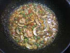 煮熟至汤汁浓稠即可食用