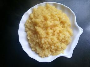 收汁，炒好盛出放凉备用。