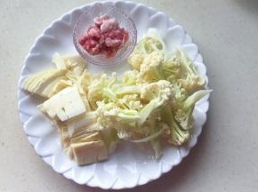 瘦肉切成片