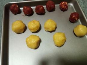 皮是一个30克，团成球备用