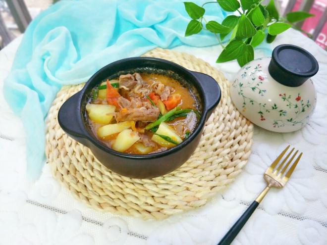 番茄土豆肥牛锅