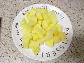 土豆去皮切小块