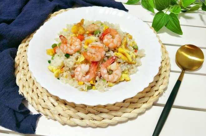 虾仁炒饭