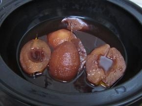 炖好后，不要捞出浸泡24小时。