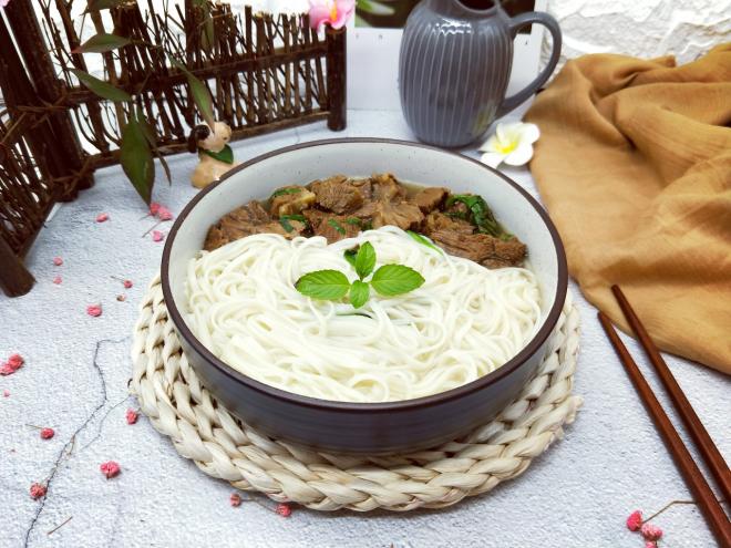 红烧牛肉面