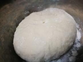 和成面团醒发2-3小时