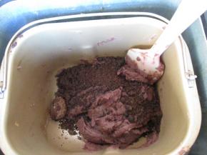 继续炒10分钟左右，加入红糖