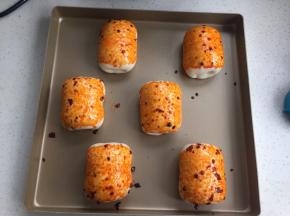 发酵到1.5-2倍（烤箱35度35分钟）