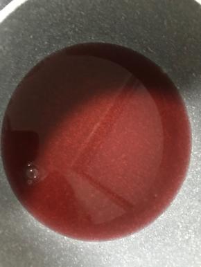 微微加热使吉利丁片融化