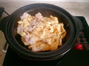 下入豆干翻炒