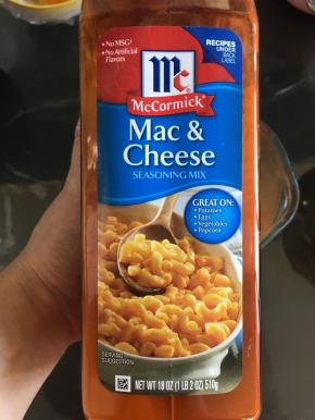 关于奶酪粉，我啰嗦一句。我用的是图片上这种，味道比较浓。如果你选择其他的奶酪粉，可以适当调整用量。