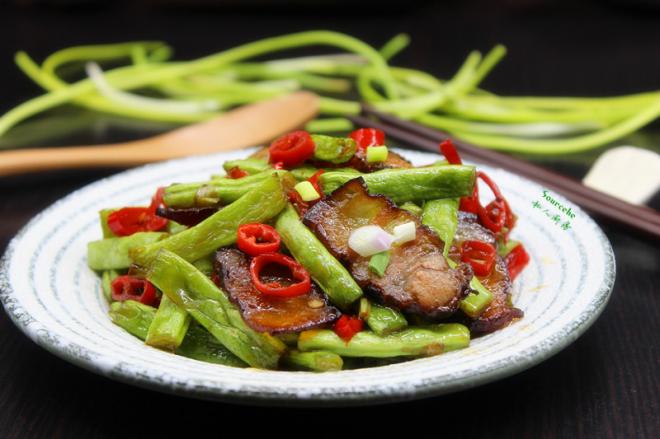 腊肉炒四季豆