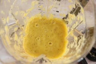 榨好的果汁细腻均匀。