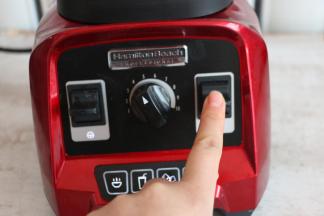 破壁机选择脉冲功能，大约30-40秒即可。