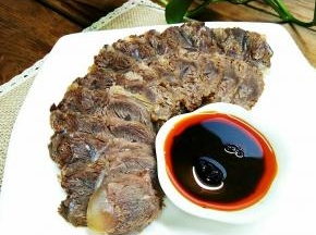 蘸上调料，太美味了。过年可以多做点。