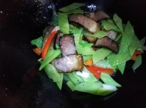 放盐调味