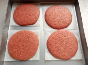 烤好后出炉；