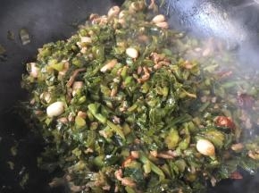 翻炒均匀。