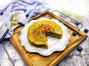 撒上少许白芝麻和青红椒碎即可。