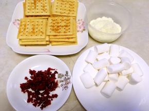 将全部材料称重，用容器装好，避免到时候手忙脚乱