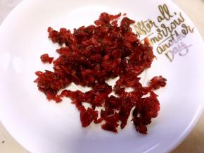 蔓越梅切碎备用