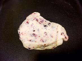 做好的馅料按下去软软的