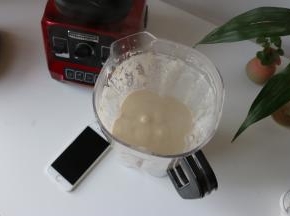 17、	热腾腾的，还在冒泡哦~；