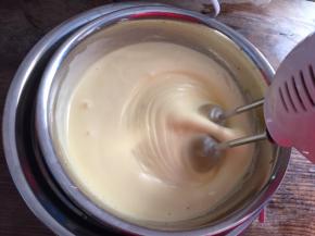 再低速打一分钟，消除大气泡