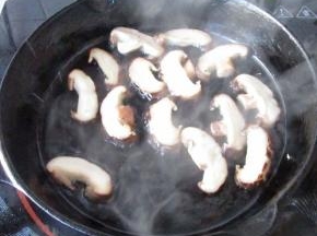 煎到变色翻面煎