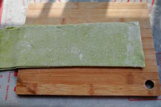 再把两片叠加起来